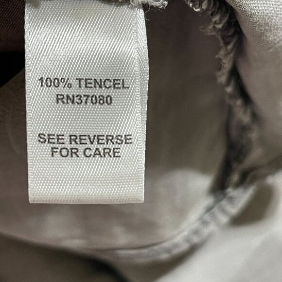 Cato Gray Chambray Button Front Top Shirt Size 22/24 Long Sleeve Tencel - Picture 5 of 6